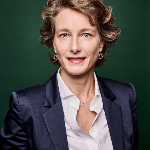 Portrait_de_Raphaele_HAUZY_membre_du_Comex_preview Portrait_de_Raphaele_HAUZY_membre_du_Comex_preview